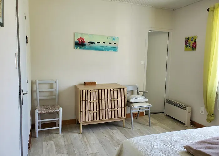 Maison De Plain-pied Avec Jardin Ombrage Et Animaux Admis, Proche Et Foret - 6 Pers - Fr-1-823-30 * La Guérinière